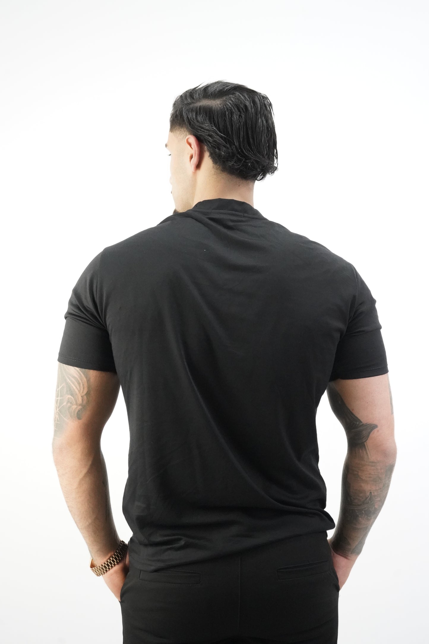 ONYX BLACK T-SHIRT