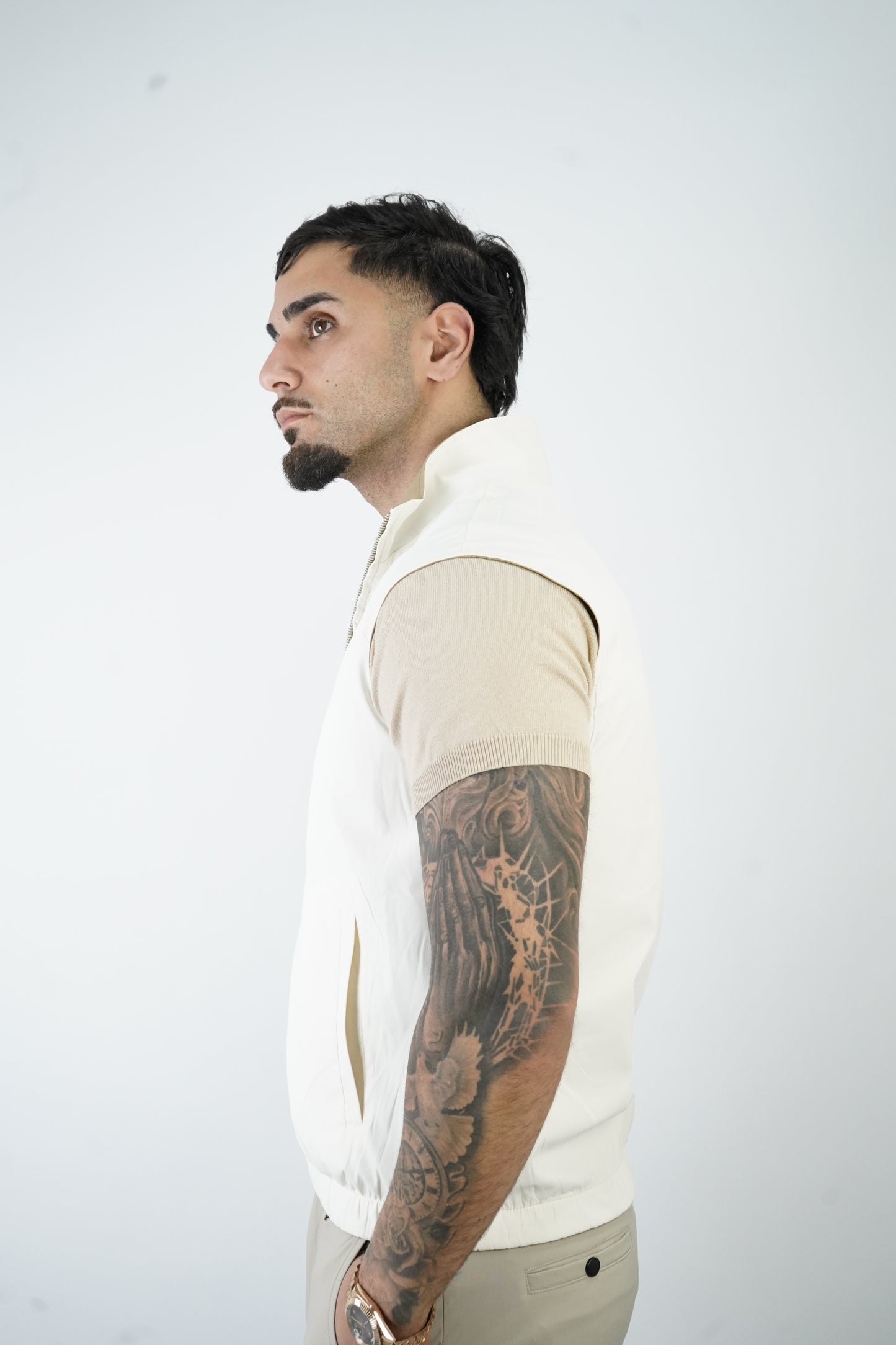 BEIGE / WHITE REVERSIBLE BODYWARMER