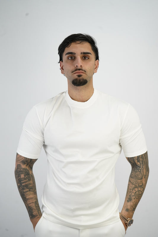 CLASSIC WHITE T-SHIRT