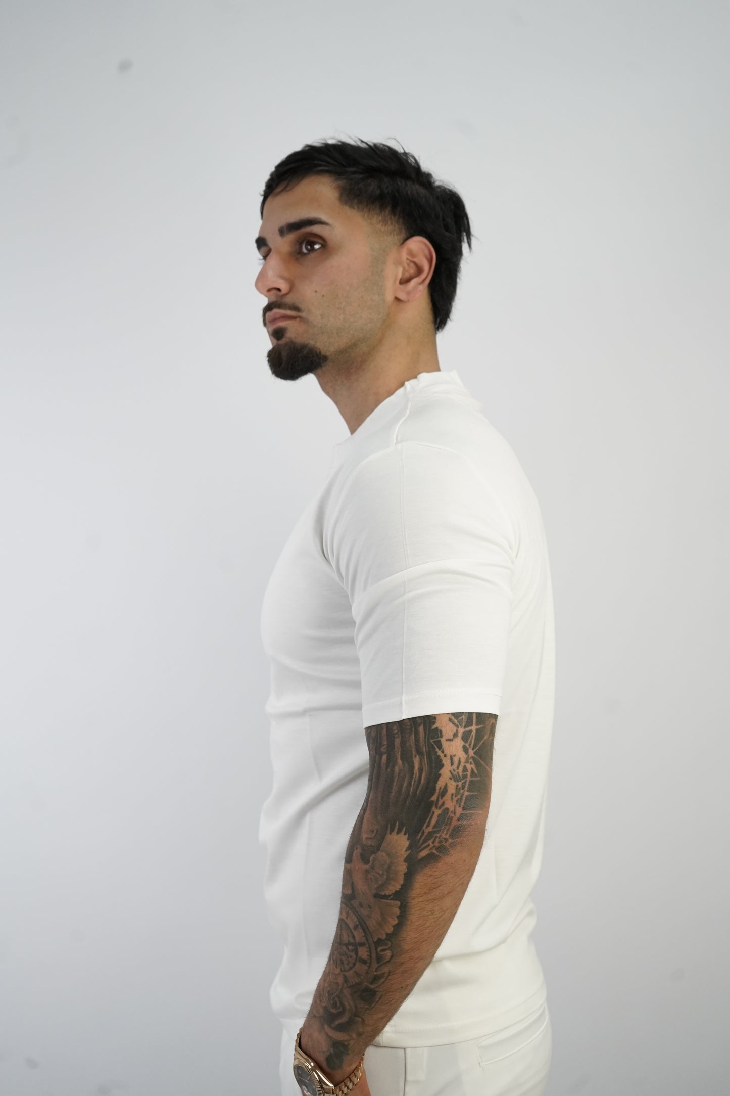 CLASSIC WHITE T-SHIRT