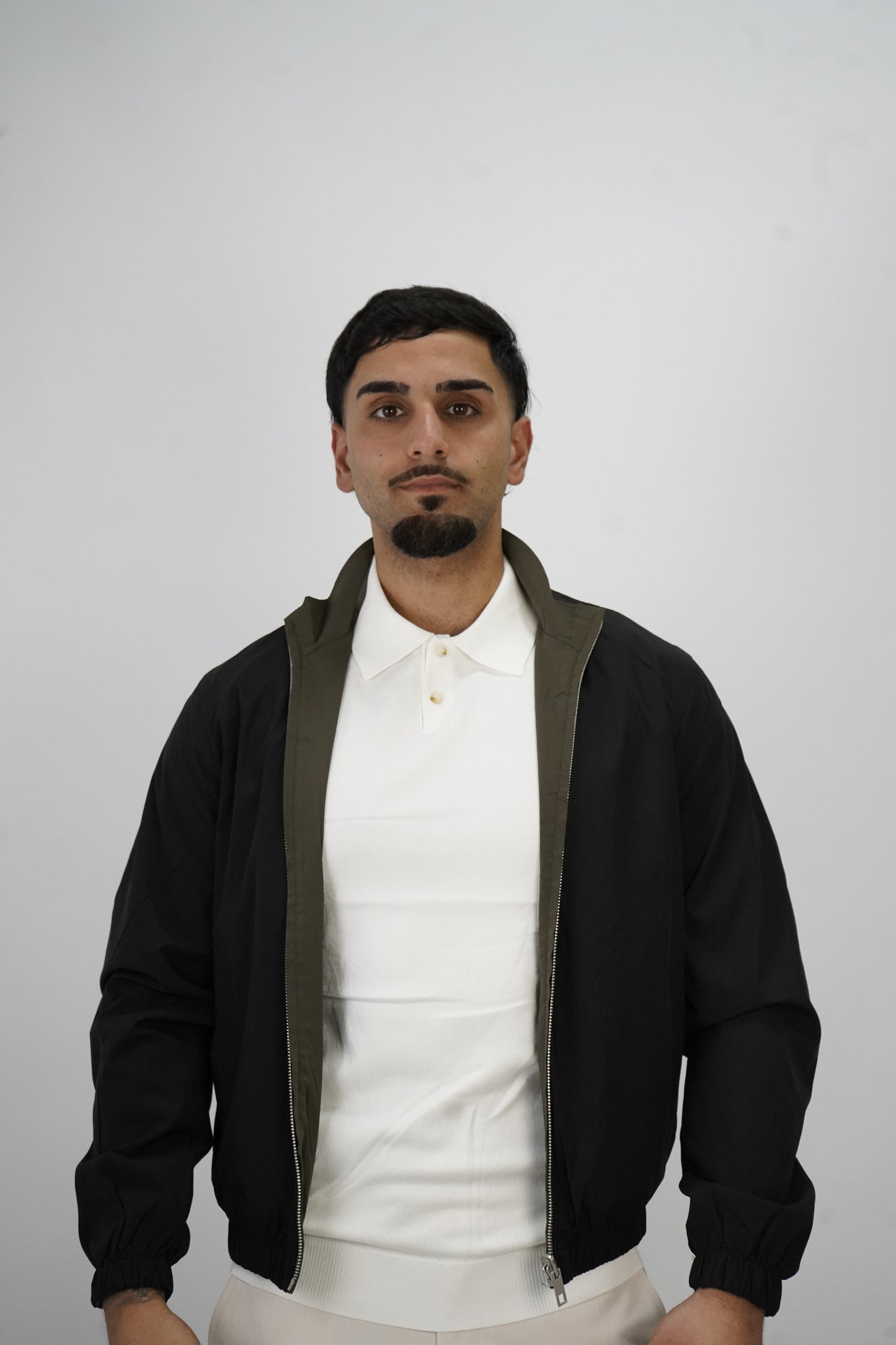 BLACK / GREEN REVERSIBLE JACKET