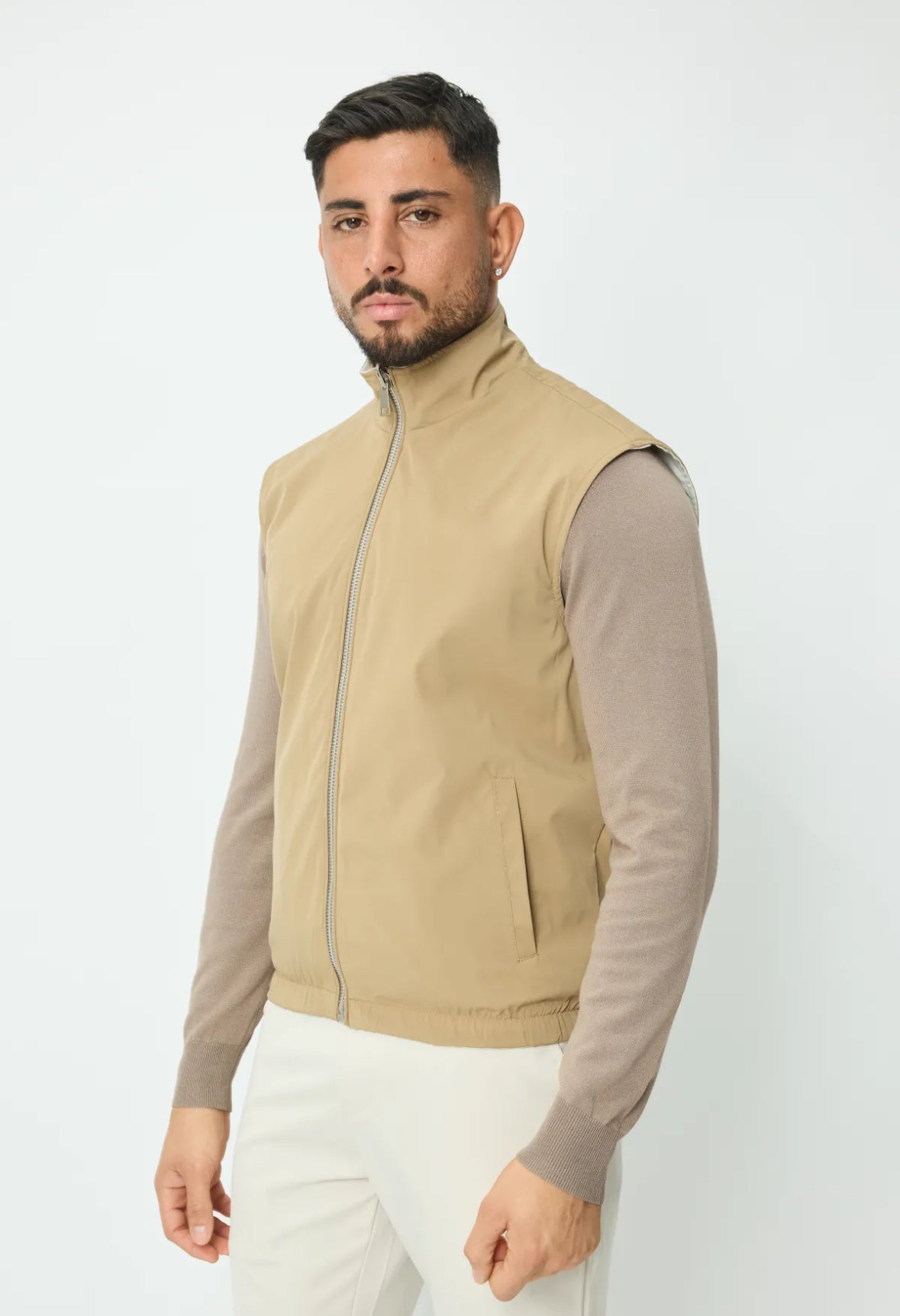 BEIGE / WHITE REVERSIBLE BODYWARMER